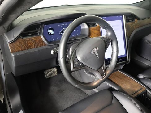 Used 2019 Tesla Model S Long Range image 25
