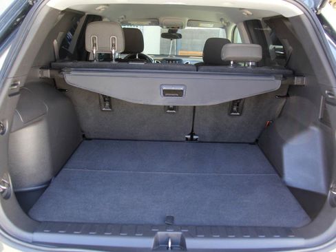 Used 2020 Chevrolet Equinox LT FWD image 22