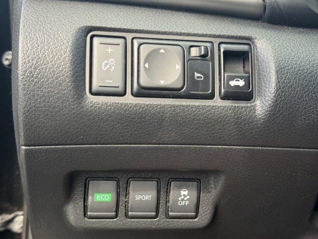 Used 2018 Nissan Sentra SL FWD image 18
