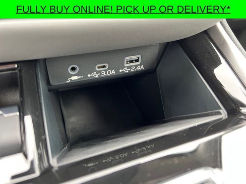 Certified 2025 Subaru Legacy Limited image 17