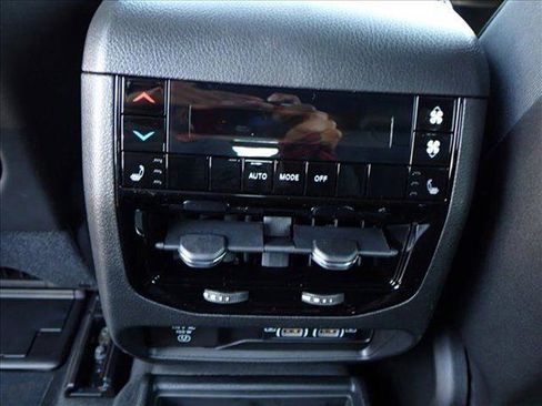 New 2025 Jeep Grand Cherokee L Limited image 11