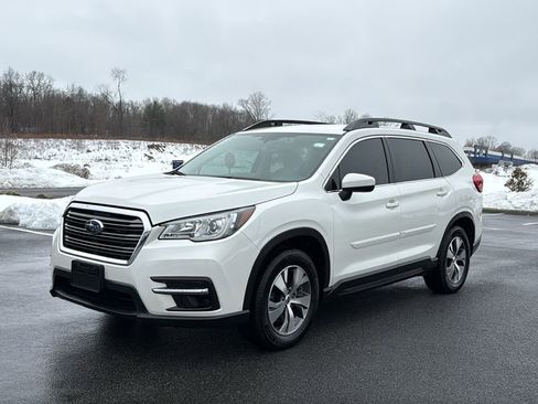 Used 2020 Subaru Ascent Premium w/ Convenience Package image 3