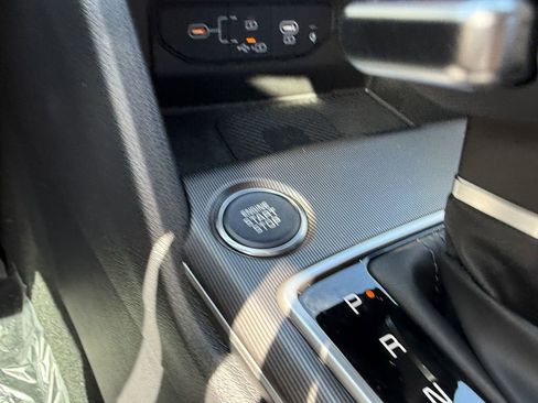 New 2026 Kia Sportage EX w/ EX Panorama Roof Package FWD image 32