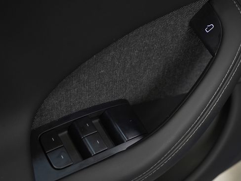 Used 2021 Tesla Model S Long Range image 18