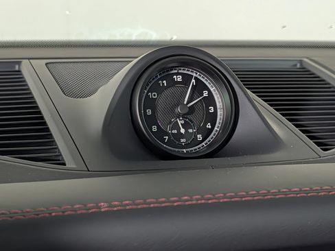 New 2026 Porsche Macan AWD/4WD image 31