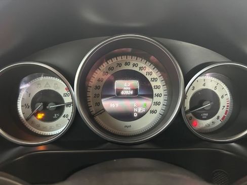 Used 2016 Mercedes-Benz E 400 Sedan image 10