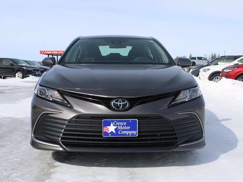 Used 2023 Toyota Camry LE image 2