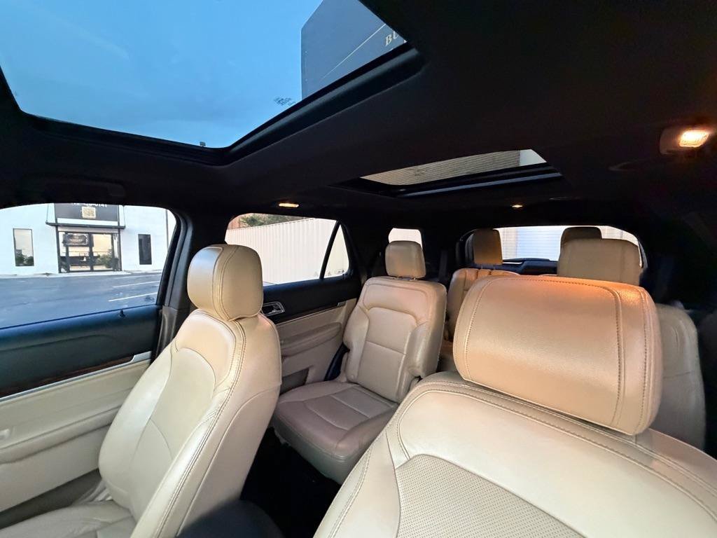 Used 2017 Ford Explorer Limited w/ Equipment Group 301A FWD image 41
