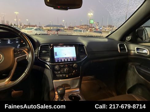 Used 2019 Jeep Grand Cherokee Altitude image 52