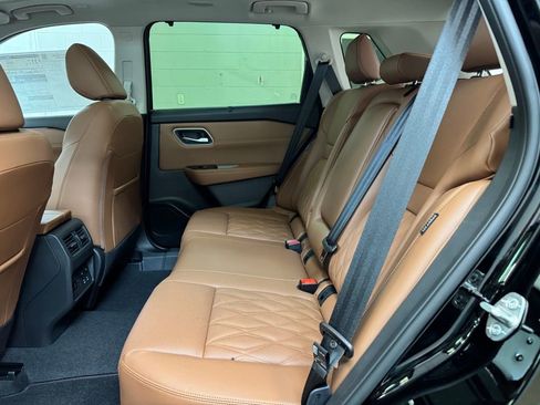 New 2026 Nissan Rogue Platinum w/ Platinum Premium Package image 16