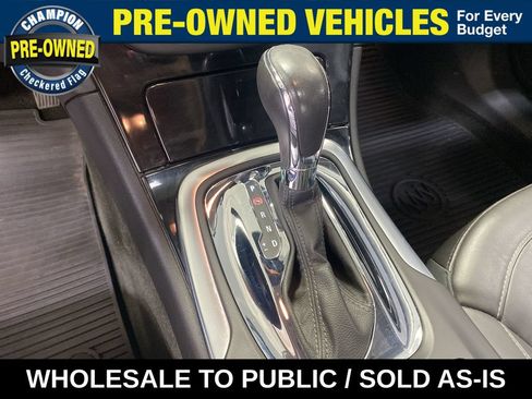 Used 2013 Buick Regal Premium FWD image 16