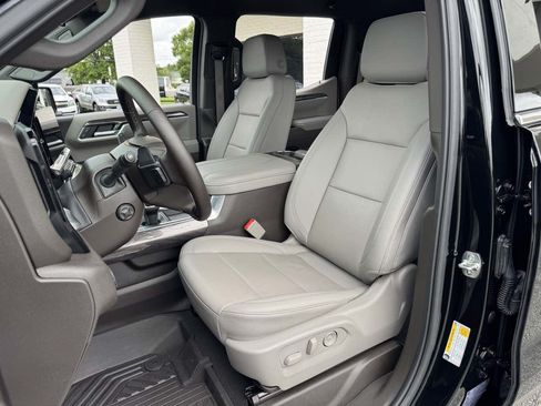 Used 2026 Chevrolet Silverado 1500 LTZ AWD/4WD image 10