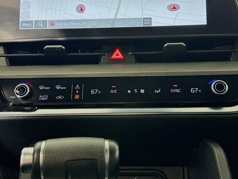 Used 2024 Kia Sportage X-Line AWD/4WD image 16