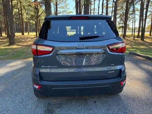 Used 2022 Ford EcoSport SE w/ SE Convenience Package image 4