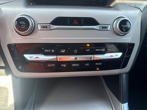 Certified 2023 Ford Explorer XLT w/ Equipment Group 202A image 24