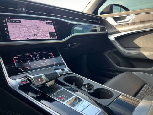 Used 2022 Audi S6 Premium Plus image 30