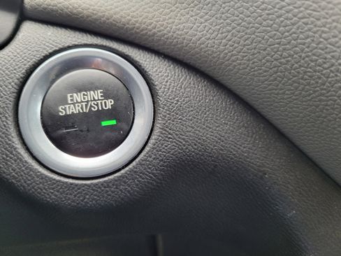 Certified 2020 Chevrolet Equinox LT image 18