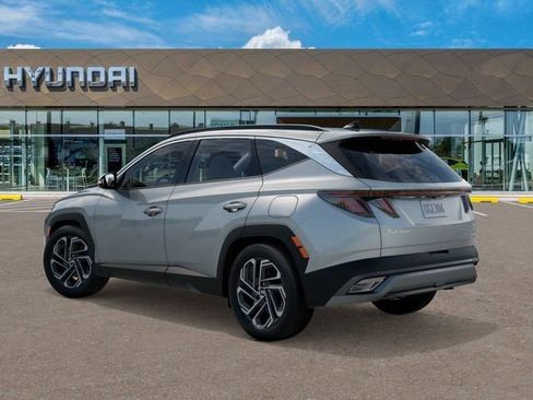 Used 2025 Hyundai Tucson Limited AWD/4WD image 5