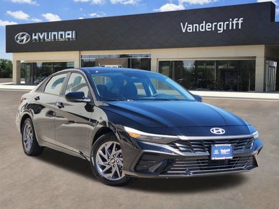 Certified 2024 Hyundai Elantra Blue