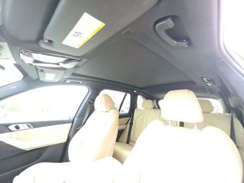 Used 2021 BMW X5 xDrive40i image 15