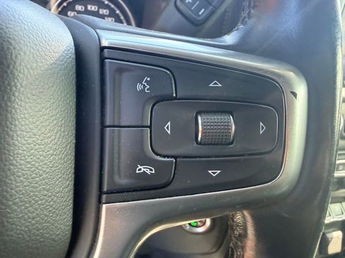 Used 2019 Chevrolet Silverado 1500 LT AWD/4WD image 26