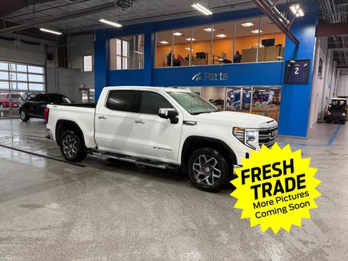 Used 2025 GMC Sierra 1500 SLT w/ SLT Premium Plus Package image 3