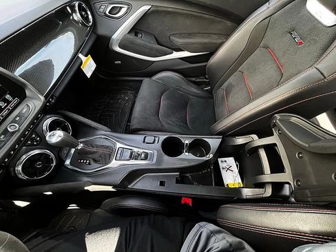 Used 2018 Chevrolet Camaro ZL1 image 16