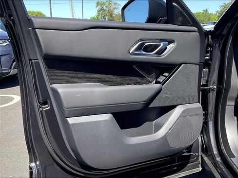 New 2026 Land Rover Range Rover Velar Dynamic SE AWD/4WD image 24