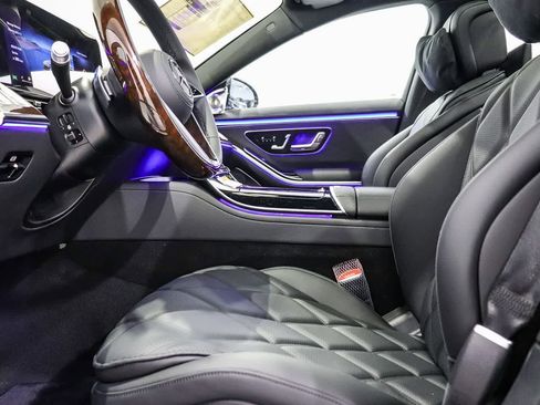 New 2026 Mercedes-Benz Maybach S 580 4MATIC image 19