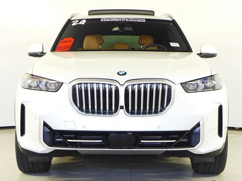 Used 2024 BMW X5 sDrive40i w/ Premium Package RWD image 3