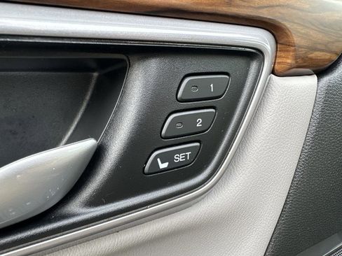 Used 2017 Honda CR-V EX-L image 8