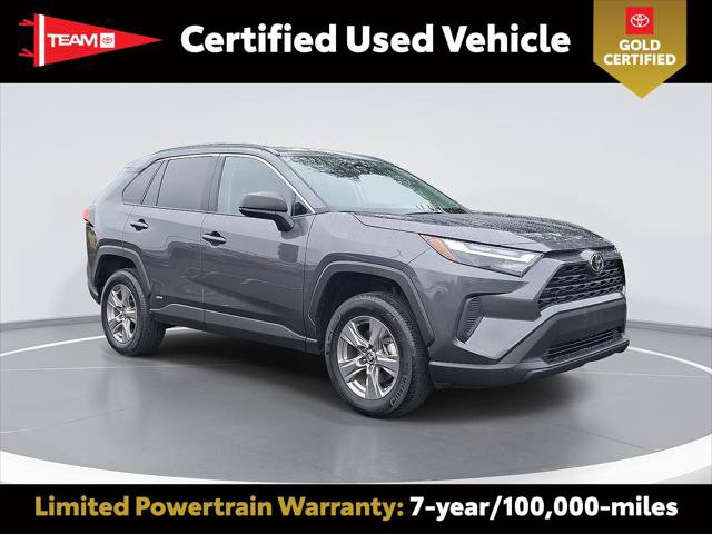 Certified 2025 Toyota RAV4 LE AWD/4WD image 1