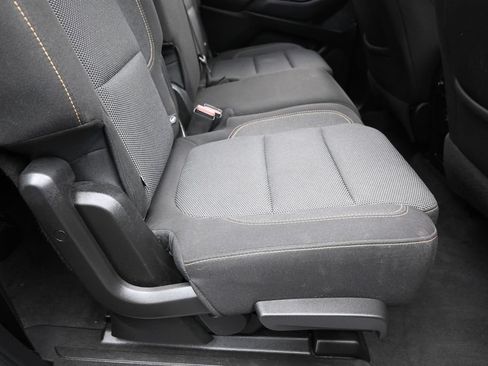 Used 2020 Chevrolet Traverse LS FWD image 35