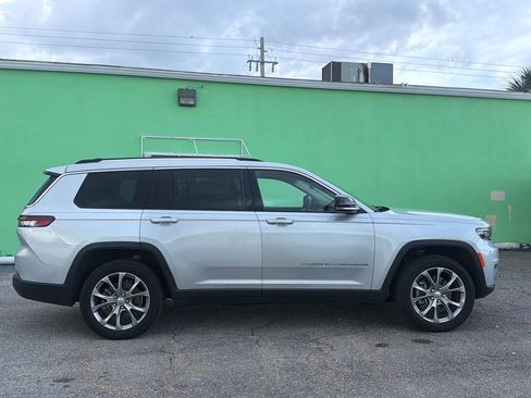 Used 2021 Jeep Grand Cherokee L Limited w/ Trailer Tow Group (B) AWD/4WD image 6