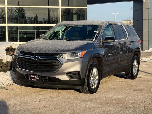 Used 2021 Chevrolet Traverse LS image 7