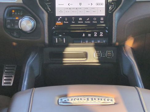 Used 2024 RAM 1500 Limited image 19