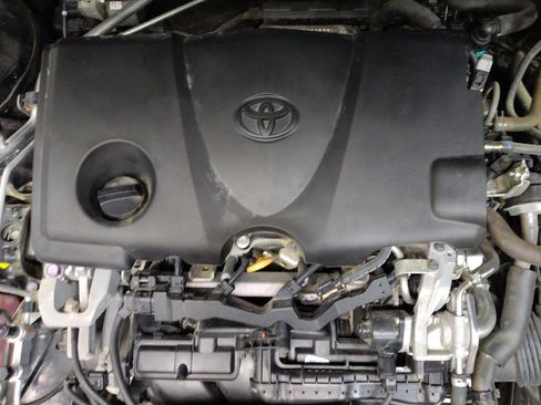 Used 2020 Toyota Camry LE FWD image 30