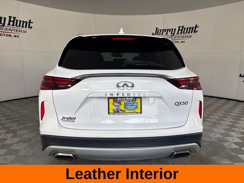 Used 2023 INFINITI QX50 Luxe FWD image 6