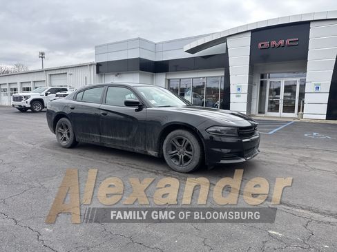 Used 2023 Dodge Charger SXT w/ Cold Weather Package image 1