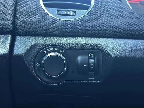 Used 2016 Chevrolet Cruze LT w/ Technology Package image 26