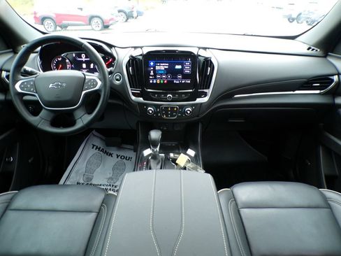 Used 2023 Chevrolet Traverse Premier w/ Redline Edition AWD/4WD image 23