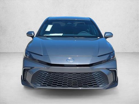 Used 2026 Toyota Camry SE FWD image 2