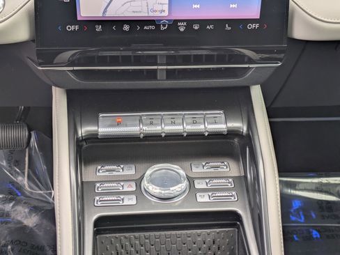 Used 2025 Lincoln Nautilus Premier w/ Equipment Group 102A image 23