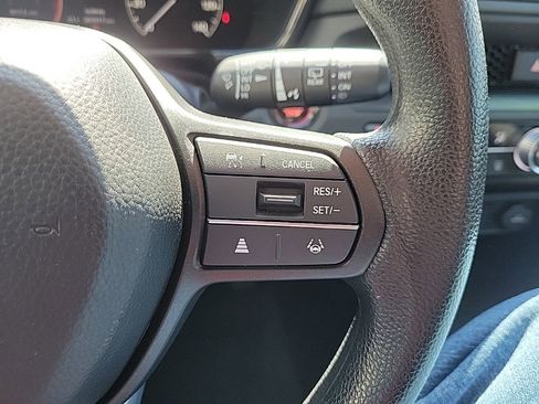 Used 2024 Honda CR-V EX image 25