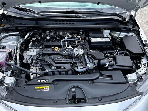 Used 2025 Toyota Corolla LE w/ LE Premium Package FWD image 31