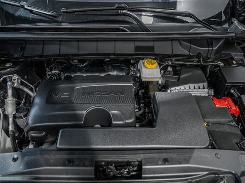 Used 2024 Nissan Pathfinder Platinum w/ Black Appearance Package image 20