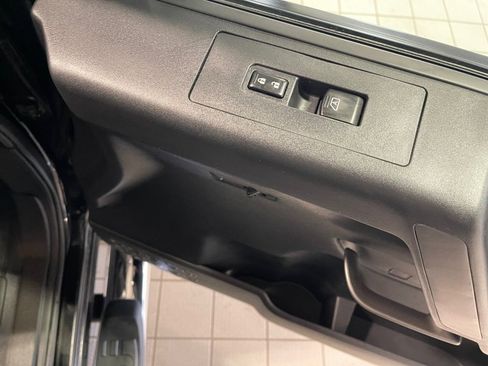 Used 2012 Nissan Titan SL w/ Heavy Metal Edition Pkg image 21