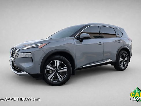 Used 2022 Nissan Rogue Platinum w/ Head-Up Display Package FWD image 2