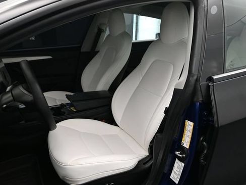 Used 2022 Tesla Model 3 Long Range AWD/4WD image 5
