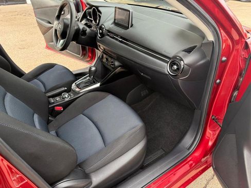 Used 2017 Toyota Yaris iA image 11